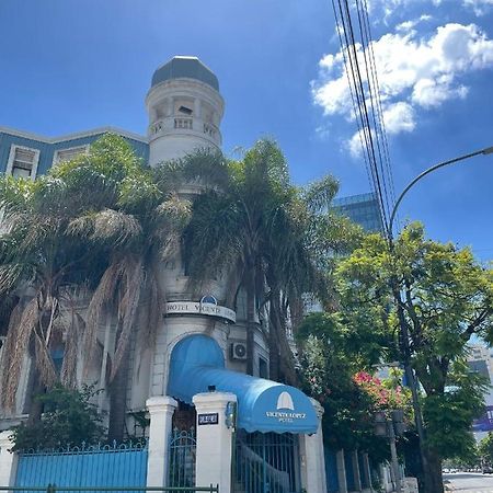 Hotel Vicente Lopez Exterior photo