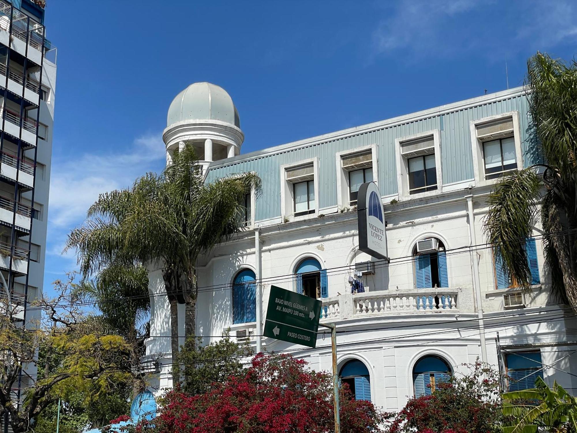 Hotel Vicente Lopez Exterior photo